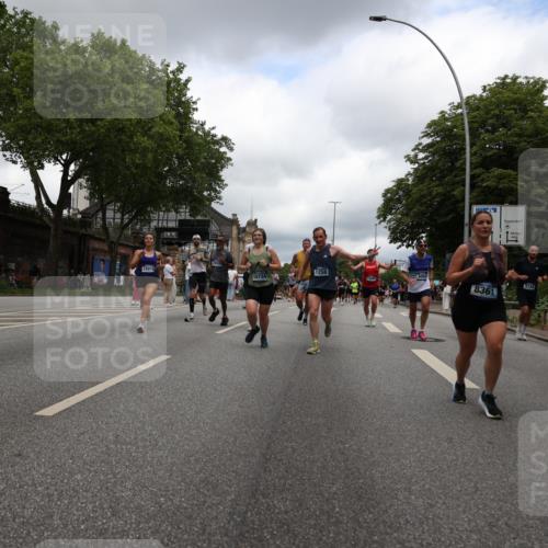 29.06.2025 - hella hamburg halbmarathon Yannick Fuchs http://msf.ph/oto/8239121 29.06.2025 10:47:16 20KM 1061, 1258, 1499, 1706, 1783, 2074, 2082, 2099, 2208, 2346, 2910, 3059, 3208, 3209, 3334, 3999, 4065, 4419, 4635, 4770, 5077, 5907, 6198, 6628, 6877, 7177, 7509, 7864, 8273, 8361, 8390, 8651, 9065, 9142, 9163, 9537, 10549, 10724, 10895, 11217, 11588, 11589, 11604, 11689, 11992, 12155, 12413, 12490, 12875, 12910, 13289, 13997, 14323, 15061, 15126, 15179, 15430, 15497, 15681, 16467, 16538, 16986, 18134, 18249, 18590, 18720, 18901, 19208, 19244 meine-sportfotos.de