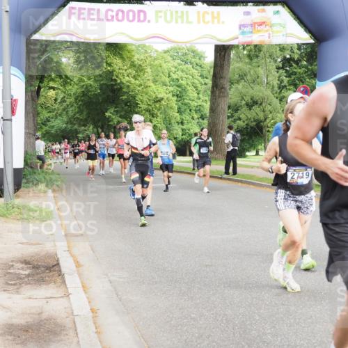 29.06.2025 - hella hamburg halbmarathon MichiJ http://msf.ph/oto/8239233 29.06.2025 10:27:29 Zwischen KM18-KM19 2719, 2980, 3431, 3783, 7981, 9403, 11049, 11281, 13514, 14905, 15372, 15561, 17623, 18723, 18761, 19004, 19151 meine-sportfotos.de