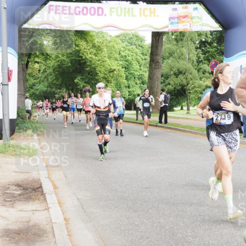 29.06.2025 - hella hamburg halbmarathon MichiJ http://msf.ph/oto/8239257 29.06.2025 10:27:30 Zwischen KM18-KM19 2719, 2980, 3431, 3783, 7981, 9403, 11049, 11281, 13514, 15372, 15561, 17623, 18761, 19004, 19151 meine-sportfotos.de