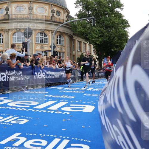 29.06.2025 - hella hamburg halbmarathon Strokosch-Dieckow http://msf.ph/oto/8239309 29.06.2025 10:36:17 Ziel 2774, 6829, 6993, 8084, 11304, 12051, 13991, 14075, 14601, 15115, 15348, 16158, 17192, 17329, 17691 meine-sportfotos.de