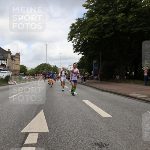 29.06.2025 - hella hamburg halbmarathon Yannick Fuchs http://msf.ph/oto/8239358 29.06.2025 10:34:44 20KM 1603, 1975, 2573, 2714, 2750, 2826, 3626, 4381, 4766, 4888, 5375, 5409, 5508, 5803, 6149, 6152, 6649, 7109, 7495, 7622, 8467, 8574, 8933, 9294, 10900, 11731, 12088, 12540, 12704, 12865, 14077, 14699, 14924, 15015, 15421, 15424, 15813, 15828, 16580, 16761, 17245, 17973, 18614, 18979 meine-sportfotos.de