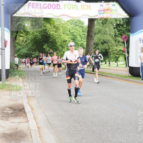 29.06.2025 - hella hamburg halbmarathon MichiJ http://msf.ph/oto/8239421 29.06.2025 10:27:30 Zwischen KM18-KM19 2719, 2980, 3431, 3783, 7981, 9403, 11049, 11281, 13514, 15372, 15561, 17623, 18761, 19004, 19151 meine-sportfotos.de