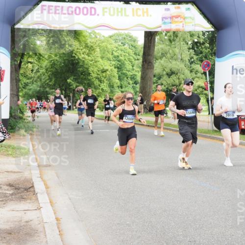 29.06.2025 - hella hamburg halbmarathon MichiJ http://msf.ph/oto/8239443 29.06.2025 10:50:22 Zwischen KM18-KM19 3919, 7290, 7453, 7717, 12008, 15532, 15698, 16594, 17441, 18321 meine-sportfotos.de