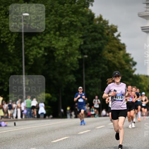 29.06.2025 - hella hamburg halbmarathon Dr. Thomas Lammeyer http://msf.ph/oto/8239445 29.06.2025 10:13:56 Kennedybrücke 1483, 1513, 1573, 1838, 3921, 5511, 7042, 7333, 7636, 7685, 8090, 8219, 8890, 9366, 9434, 9674, 9681, 9781, 9816, 10036, 10943, 11027, 11180 meine-sportfotos.de