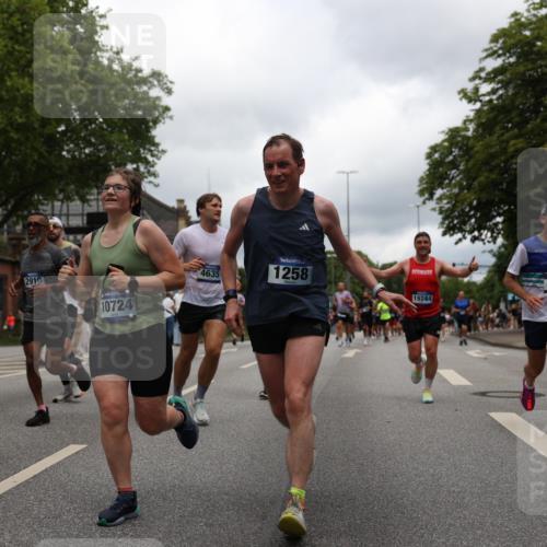 29.06.2025 - hella hamburg halbmarathon Yannick Fuchs http://msf.ph/oto/8239468 29.06.2025 10:47:17 20KM 1061, 1258, 1499, 1706, 1783, 2074, 2082, 2099, 2346, 2910, 3059, 3208, 3209, 3334, 4065, 4419, 4635, 4770, 5077, 5907, 6198, 6628, 6877, 7177, 7509, 7864, 8273, 8361, 8390, 8651, 9065, 9142, 9163, 9537, 10549, 10724, 10891, 10895, 11588, 11589, 11604, 11689, 11992, 12155, 12413, 12490, 12875, 12910, 13289, 13997, 14323, 15061, 15126, 15179, 15430, 15497, 15681, 16467, 16538, 16986, 18134, 18590, 18720, 18901, 19244 meine-sportfotos.de