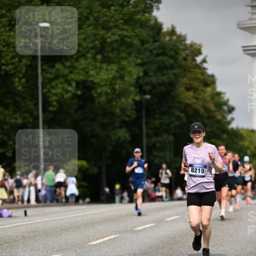 29.06.2025 - hella hamburg halbmarathon Dr. Thomas Lammeyer http://msf.ph/oto/8239516 29.06.2025 10:13:56 Kennedybrücke 1483, 1513, 1573, 1838, 3921, 5511, 7042, 7333, 7636, 7685, 8090, 8219, 8890, 9366, 9434, 9674, 9681, 9781, 9816, 10036, 10943, 11027, 11180 meine-sportfotos.de
