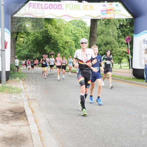 29.06.2025 - hella hamburg halbmarathon MichiJ http://msf.ph/oto/8239519 29.06.2025 10:27:31 Zwischen KM18-KM19 2719, 2980, 3431, 3783, 7110, 7981, 9403, 11281, 13800, 15561, 16280, 17623, 18761, 19004, 19151 meine-sportfotos.de