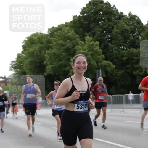 29.06.2025 - hella hamburg halbmarathon Jannik Wohlers http://msf.ph/oto/8239543 29.06.2025 10:29:26 Lombardsbrücke 1097, 1694, 2302, 2699, 3613, 4395, 4580, 5063, 5350, 8388, 8941, 9095, 9937, 11269, 11376, 11444, 11634, 12216, 12227, 12305, 12537, 13031, 13810, 15266, 17529, 18385 meine-sportfotos.de