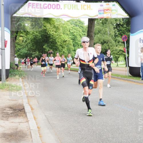 29.06.2025 - hella hamburg halbmarathon MichiJ http://msf.ph/oto/8239565 29.06.2025 10:27:31 Zwischen KM18-KM19 2719, 2980, 3431, 3783, 7110, 7981, 9403, 11281, 13800, 15561, 16280, 17623, 18761, 19004, 19151 meine-sportfotos.de