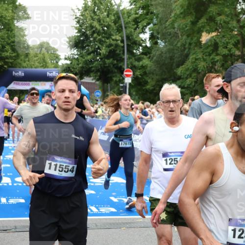 29.06.2025 - hella hamburg halbmarathon Zöllner http://msf.ph/oto/8239597 29.06.2025 10:55:42 Ziel 1120, 1143, 1834, 2955, 2982, 3037, 4897, 6924, 8255, 8573, 8618, 10212, 11039, 11568, 12196, 12483, 12515, 14909, 15896, 16110, 17615, 18064, 18190 meine-sportfotos.de