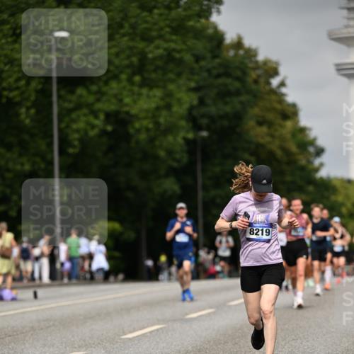 29.06.2025 - hella hamburg halbmarathon Dr. Thomas Lammeyer http://msf.ph/oto/8239630 29.06.2025 10:13:56 Kennedybrücke 1483, 1513, 1573, 1838, 3921, 5511, 7042, 7333, 7636, 7685, 8090, 8219, 8890, 9366, 9434, 9674, 9681, 9781, 9816, 10036, 10943, 11027, 11180 meine-sportfotos.de