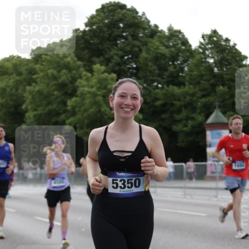 29.06.2025 - hella hamburg halbmarathon Jannik Wohlers http://msf.ph/oto/8239644 29.06.2025 10:29:27 Lombardsbrücke 1097, 1694, 2302, 2699, 3613, 4395, 4580, 5063, 5322, 5350, 8388, 8941, 9095, 9937, 10162, 11376, 11444, 11634, 12216, 12227, 12305, 12537, 13031, 13810, 15266, 17529, 18385 meine-sportfotos.de
