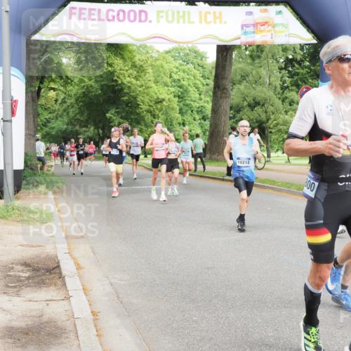 29.06.2025 - hella hamburg halbmarathon MichiJ http://msf.ph/oto/8239761 29.06.2025 10:27:32 Zwischen KM18-KM19 2719, 2980, 3136, 3431, 3783, 4359, 7110, 9403, 10218, 11281, 13800, 15561, 16280, 17623, 18761, 19004, 19151 meine-sportfotos.de