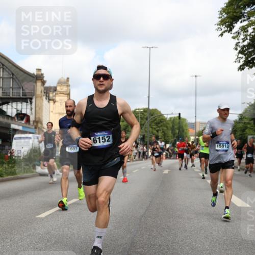 29.06.2025 - hella hamburg halbmarathon Yannick Fuchs http://msf.ph/oto/8239775 29.06.2025 10:34:48 20KM 1603, 1975, 2324, 2714, 2750, 2826, 4381, 4766, 4888, 5050, 5375, 5409, 5508, 5803, 5916, 6080, 6149, 6152, 6649, 7109, 7495, 7622, 8370, 8465, 8467, 8574, 8933, 9294, 10900, 10968, 11731, 12088, 12540, 12704, 12865, 13029, 14699, 14924, 15015, 15424, 15813, 16580, 16761, 17245, 17973, 18614, 18979 meine-sportfotos.de