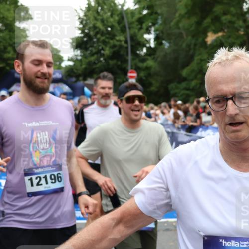 29.06.2025 - hella hamburg halbmarathon Zöllner http://msf.ph/oto/8239804 29.06.2025 10:55:44 Ziel 1120, 1143, 1834, 2955, 2982, 3037, 4897, 5021, 6924, 8255, 8618, 10212, 11039, 12483, 12515, 14365, 14909, 15896, 18064, 18190 meine-sportfotos.de