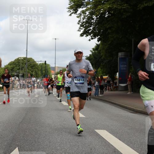 29.06.2025 - hella hamburg halbmarathon Yannick Fuchs http://msf.ph/oto/8239809 29.06.2025 10:34:48 20KM 1603, 1975, 2324, 2714, 2750, 2826, 4381, 4766, 4888, 5050, 5375, 5409, 5508, 5803, 5916, 6080, 6149, 6152, 6649, 7109, 7495, 7622, 8370, 8465, 8467, 8574, 8933, 9294, 10900, 10968, 11731, 12088, 12540, 12704, 12865, 13029, 14699, 14924, 15015, 15424, 15813, 16580, 16761, 17245, 17973, 18614, 18979 meine-sportfotos.de