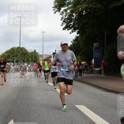 29.06.2025 - hella hamburg halbmarathon Yannick Fuchs http://msf.ph/oto/8239856 29.06.2025 10:34:48 20KM 1603, 1975, 2324, 2714, 2750, 2826, 4381, 4766, 4888, 5050, 5375, 5409, 5508, 5803, 5916, 6080, 6149, 6152, 6649, 7109, 7495, 7622, 8370, 8465, 8467, 8574, 8933, 9294, 10900, 10968, 11731, 12088, 12540, 12704, 12865, 13029, 14699, 14924, 15015, 15424, 15813, 16580, 16761, 17245, 17973, 18614, 18979 meine-sportfotos.de