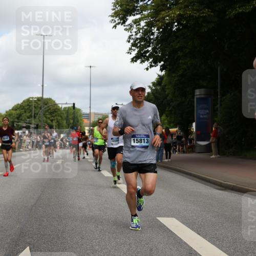 29.06.2025 - hella hamburg halbmarathon Yannick Fuchs http://msf.ph/oto/8239865 29.06.2025 10:34:48 20KM 1603, 1975, 2324, 2714, 2750, 2826, 4381, 4766, 4888, 5050, 5375, 5409, 5508, 5803, 5916, 6080, 6149, 6152, 6649, 7109, 7495, 7622, 8370, 8465, 8467, 8574, 8933, 9294, 10900, 10968, 11731, 12088, 12540, 12704, 12865, 13029, 14699, 14924, 15015, 15424, 15813, 16580, 16761, 17245, 17973, 18614, 18979 meine-sportfotos.de