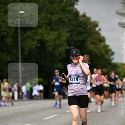 29.06.2025 - hella hamburg halbmarathon Dr. Thomas Lammeyer http://msf.ph/oto/8239889 29.06.2025 10:13:58 Kennedybrücke 1483, 1513, 1573, 1838, 3921, 5511, 7042, 7250, 7333, 7636, 7685, 8090, 8219, 8890, 9366, 9434, 9674, 9681, 9816, 10036, 10943, 11027, 11180 meine-sportfotos.de