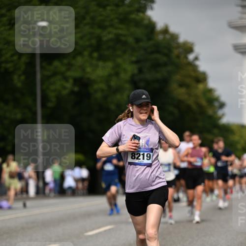 29.06.2025 - hella hamburg halbmarathon Dr. Thomas Lammeyer http://msf.ph/oto/8239925 29.06.2025 10:13:58 Kennedybrücke 1483, 1513, 1573, 1838, 3921, 5511, 7042, 7250, 7333, 7636, 7685, 8090, 8219, 8890, 9366, 9434, 9674, 9681, 9816, 10036, 10943, 11027, 11180 meine-sportfotos.de