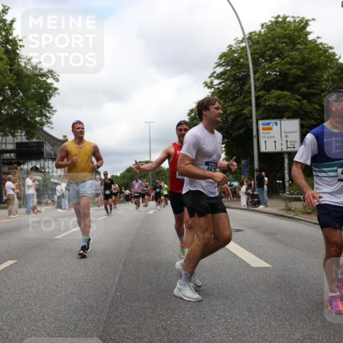29.06.2025 - hella hamburg halbmarathon Yannick Fuchs http://msf.ph/oto/8239983 29.06.2025 10:47:18 20KM 1061, 1258, 1499, 1706, 1783, 2074, 2082, 2099, 2346, 2910, 3059, 3208, 3209, 3334, 4065, 4419, 4635, 4770, 5077, 6198, 6628, 6877, 7177, 7509, 7864, 8273, 8361, 8390, 8651, 9065, 9142, 9163, 9537, 10549, 10724, 10891, 10895, 11588, 11589, 11604, 11689, 11992, 12155, 12413, 12490, 12875, 12910, 13289, 13997, 14323, 15061, 15126, 15179, 15430, 15497, 15681, 16538, 16986, 18134, 18590, 18720, 18901, 19244 meine-sportfotos.de