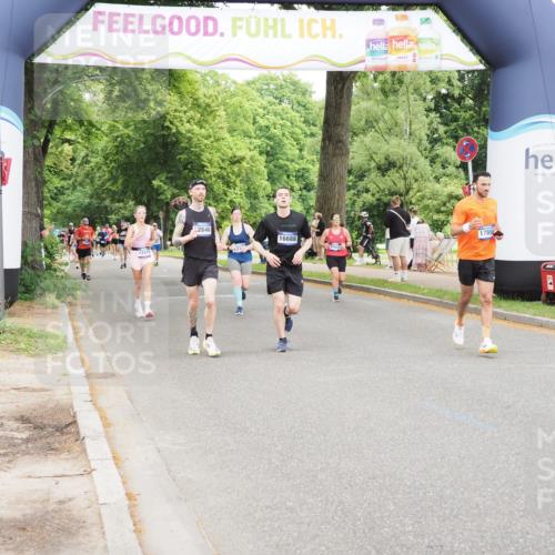 29.06.2025 - hella hamburg halbmarathon MichiJ http://msf.ph/oto/8240015 29.06.2025 10:50:25 Zwischen KM18-KM19 1316, 3919, 7717, 12008, 12475, 12646, 15532, 15698, 16594, 16688, 17441, 17895, 18321 meine-sportfotos.de