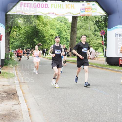 29.06.2025 - hella hamburg halbmarathon MichiJ http://msf.ph/oto/8240158 29.06.2025 10:50:26 Zwischen KM18-KM19 1316, 3919, 12008, 12475, 12646, 15532, 15698, 16688, 17437, 17895 meine-sportfotos.de