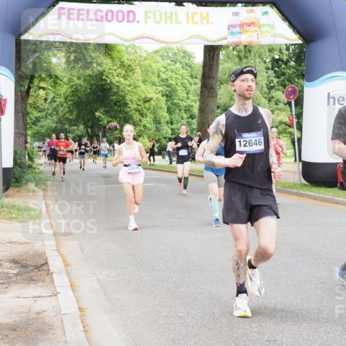 29.06.2025 - hella hamburg halbmarathon MichiJ http://msf.ph/oto/8240341 29.06.2025 10:50:27 Zwischen KM18-KM19 1316, 3919, 12008, 12475, 12646, 15698, 16688, 17437, 17895 meine-sportfotos.de