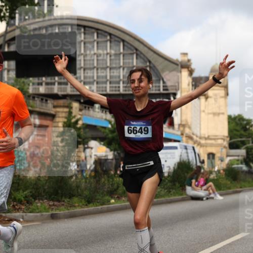 29.06.2025 - hella hamburg halbmarathon Yannick Fuchs http://msf.ph/oto/8240360 29.06.2025 10:34:51 20KM 1603, 1882, 2324, 2714, 2750, 2826, 4843, 4888, 5050, 5375, 5409, 5508, 5745, 5803, 5916, 6080, 6149, 6152, 6649, 7109, 7495, 7622, 8370, 8465, 8467, 8574, 9294, 10900, 10968, 11731, 12088, 12540, 12704, 12865, 13029, 13667, 14924, 15015, 15424, 15542, 15813, 16580, 16761, 17245, 18614, 18979 meine-sportfotos.de
