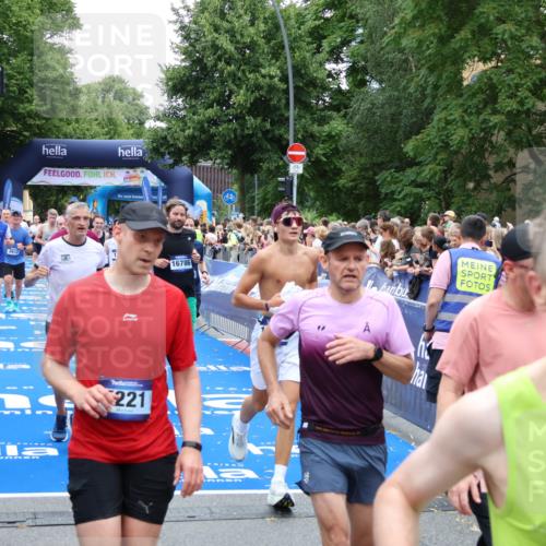 29.06.2025 - hella hamburg halbmarathon Zöllner http://msf.ph/oto/8240362 29.06.2025 10:55:55 Ziel 1179, 2612, 3256, 3668, 4772, 6569, 7147, 7976, 8968, 9246, 10084, 12858, 13474, 15884, 16401, 16434, 16786, 18125, 18867, 19047 meine-sportfotos.de