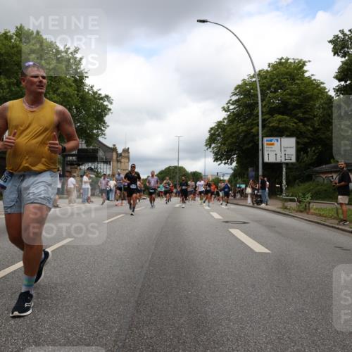 29.06.2025 - hella hamburg halbmarathon Yannick Fuchs http://msf.ph/oto/8240509 29.06.2025 10:47:20 20KM 1061, 1151, 1258, 1499, 1706, 1727, 1783, 2074, 2082, 2099, 2346, 2910, 3059, 3208, 3209, 3334, 4065, 4635, 4770, 5077, 5866, 6198, 6628, 6629, 6762, 6877, 7177, 7509, 7864, 8273, 8361, 8390, 8651, 9142, 9537, 10549, 10724, 10891, 10895, 11588, 11589, 11604, 11689, 11992, 12413, 12490, 12875, 12909, 12910, 13289, 13997, 14323, 15061, 15126, 15179, 15430, 15497, 16538, 16986, 18134, 18590, 18720, 18901, 19244 meine-sportfotos.de