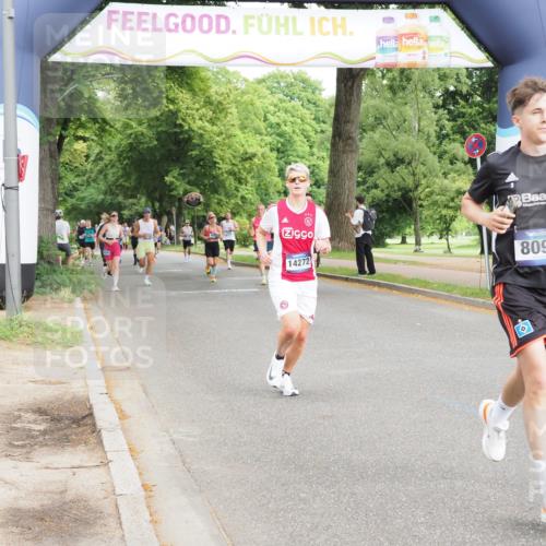 29.06.2025 - hella hamburg halbmarathon MichiJ http://msf.ph/oto/8240542 29.06.2025 10:27:39 Zwischen KM18-KM19 3136, 4359, 6682, 7110, 8091, 9264, 10218, 13137, 13800, 14272, 16280, 18188 meine-sportfotos.de