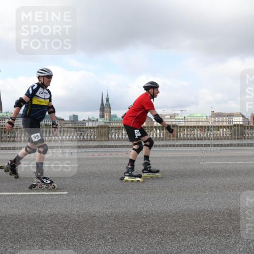29.06.2025 - hella hamburg halbmarathon Lena Gebhardt http://msf.ph/oto/8240573 29.06.2025 09:02:12 Lombardsbrücke  meine-sportfotos.de