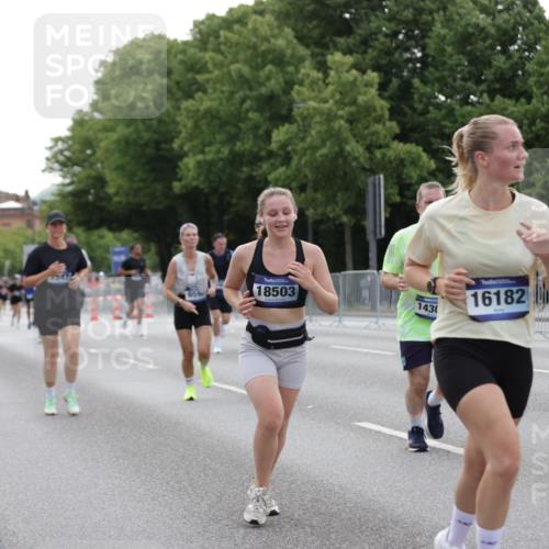 29.06.2025 - hella hamburg halbmarathon Jannik Wohlers http://msf.ph/oto/8240584 29.06.2025 10:29:41 Lombardsbrücke 1097, 1547, 3443, 3573, 3613, 5063, 5322, 6598, 6616, 6626, 8792, 8941, 10162, 12305, 12504, 12537, 12710, 13031, 14304, 16182, 16601, 16604, 16735, 16769, 17529, 18046, 18503 meine-sportfotos.de