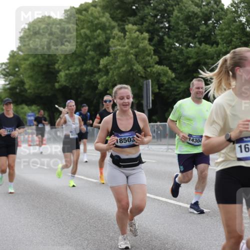 29.06.2025 - hella hamburg halbmarathon Jannik Wohlers http://msf.ph/oto/8240730 29.06.2025 10:29:41 Lombardsbrücke 1097, 1547, 3443, 3573, 3613, 5063, 5322, 6598, 6616, 6626, 8792, 8941, 10162, 12305, 12504, 12537, 12710, 13031, 14304, 16182, 16601, 16604, 16735, 16769, 17529, 18046, 18503 meine-sportfotos.de