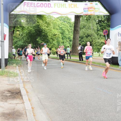 29.06.2025 - hella hamburg halbmarathon MichiJ http://msf.ph/oto/8240810 29.06.2025 10:27:41 Zwischen KM18-KM19 6682, 8091, 9264, 11447, 13137, 14272, 18188 meine-sportfotos.de