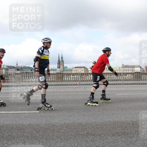 29.06.2025 - hella hamburg halbmarathon Lena Gebhardt http://msf.ph/oto/8240838 29.06.2025 09:02:12 Lombardsbrücke  meine-sportfotos.de