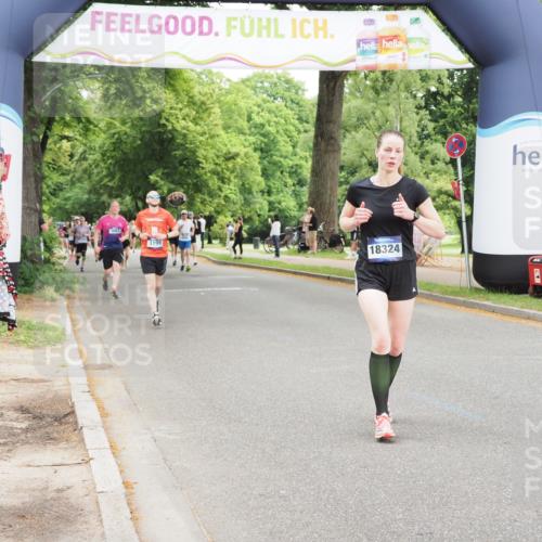 29.06.2025 - hella hamburg halbmarathon MichiJ http://msf.ph/oto/8240920 29.06.2025 10:50:30 Zwischen KM18-KM19 1316, 12475, 12646, 16688, 17437, 17895, 18324 meine-sportfotos.de