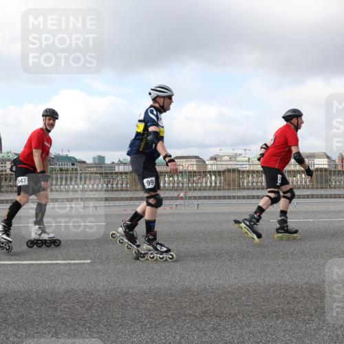 29.06.2025 - hella hamburg halbmarathon Lena Gebhardt http://msf.ph/oto/8240978 29.06.2025 09:02:12 Lombardsbrücke  meine-sportfotos.de