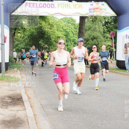29.06.2025 - hella hamburg halbmarathon MichiJ http://msf.ph/oto/8241120 29.06.2025 10:27:44 Zwischen KM18-KM19 6037, 8091, 8450, 8958, 11447, 12915, 14272, 15257 meine-sportfotos.de