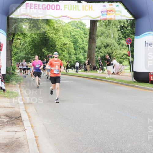 29.06.2025 - hella hamburg halbmarathon MichiJ http://msf.ph/oto/8241140 29.06.2025 10:50:32 Zwischen KM18-KM19 1316, 3199, 12475, 12646, 16688, 17437, 18324 meine-sportfotos.de