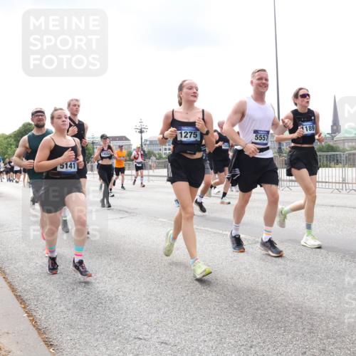 29.06.2025 - hella hamburg halbmarathon Lena Gebhardt http://msf.ph/oto/8241169 29.06.2025 10:33:50 Lombardsbrücke 1189, 1275, 1417, 1705, 1787, 1896, 1995, 2265, 2342, 2482, 2496, 2526, 2776, 2933, 3170, 3264, 3340, 3345, 3560, 3812, 3829, 3848, 4164, 4361, 4433, 4449, 4479, 4696, 4807, 4942, 5075, 5096, 5141, 5557, 5561, 5566, 5569, 5584, 5691, 5821, 5822, 5887, 6109, 6364, 6515, 6516, 6854, 6956, 6999, 7027, 7565, 7653, 7705, 8021, 8157, 8202, 8277, 8282, 8375, 8377, 8383, 8401, 8891, 9094, 9234, 9258, 9438, 9750, 9799, 9875, 9995, 10007, 10071, 10561, 11811 meine-sportfotos.de