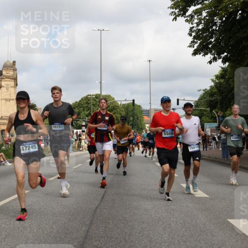 29.06.2025 - hella hamburg halbmarathon Yannick Fuchs http://msf.ph/oto/8241183 29.06.2025 10:34:53 20KM 1603, 1882, 2324, 2714, 2750, 2826, 4843, 5050, 5375, 5409, 5508, 5745, 5803, 5916, 6080, 6149, 6152, 6649, 7109, 7495, 7622, 8370, 8465, 8467, 9294, 10369, 10900, 10968, 11731, 12088, 12540, 12704, 12865, 13029, 13667, 14924, 15015, 15424, 15542, 15813, 16580, 16761, 17245, 18614, 18979 meine-sportfotos.de