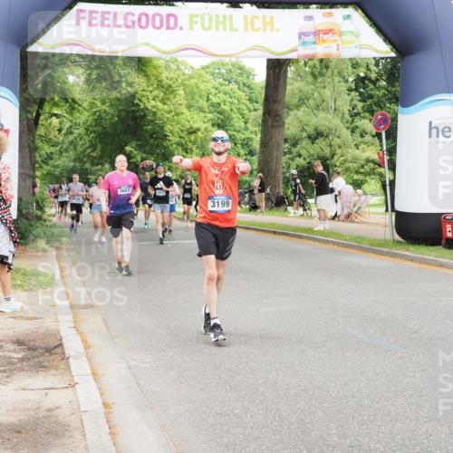 29.06.2025 - hella hamburg halbmarathon MichiJ http://msf.ph/oto/8241293 29.06.2025 10:50:33 Zwischen KM18-KM19 1316, 3199, 12475, 12571, 17437, 18324 meine-sportfotos.de