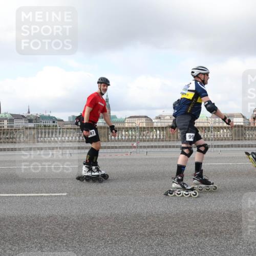 29.06.2025 - hella hamburg halbmarathon Lena Gebhardt http://msf.ph/oto/8241299 29.06.2025 09:02:12 Lombardsbrücke  meine-sportfotos.de