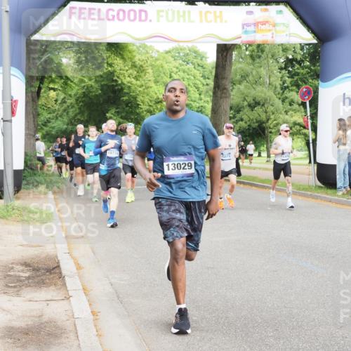 29.06.2025 - hella hamburg halbmarathon MichiJ http://msf.ph/oto/8241414 29.06.2025 10:27:47 Zwischen KM18-KM19 1445, 4381, 6037, 8450, 8958, 11447, 12915, 13029, 14093, 14272, 15257, 15873 meine-sportfotos.de