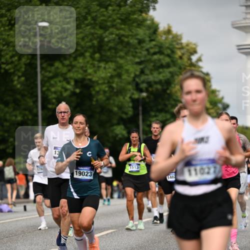 29.06.2025 - hella hamburg halbmarathon Dr. Thomas Lammeyer http://msf.ph/oto/8241439 29.06.2025 10:14:05 Kennedybrücke 1456, 1483, 1513, 1573, 1838, 3921, 4389, 7042, 7250, 7333, 7685, 8090, 8219, 8890, 9674, 9681, 9816, 9988, 11027, 11180 meine-sportfotos.de