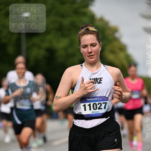 29.06.2025 - hella hamburg halbmarathon Dr. Thomas Lammeyer http://msf.ph/oto/8241487 29.06.2025 10:14:06 Kennedybrücke 1456, 1483, 1513, 1573, 1838, 3921, 4389, 7042, 7250, 7333, 7685, 8090, 8219, 8890, 9674, 9681, 9816, 9988, 11027, 11180 meine-sportfotos.de