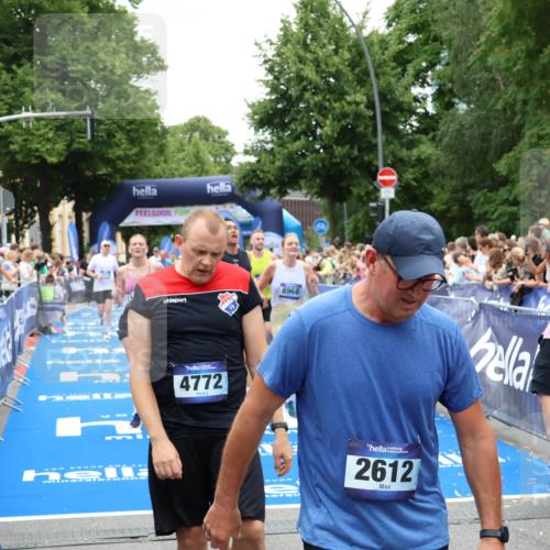 29.06.2025 - hella hamburg halbmarathon Zöllner http://msf.ph/oto/8241598 29.06.2025 10:56:02 Ziel 1180, 3042, 7147, 8968, 9246, 10084, 14867, 15184, 15868, 15884, 16176 meine-sportfotos.de