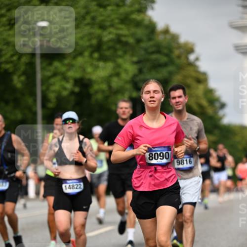 29.06.2025 - hella hamburg halbmarathon Dr. Thomas Lammeyer http://msf.ph/oto/8241663 29.06.2025 10:14:08 Kennedybrücke 1456, 1483, 1513, 1573, 1838, 4389, 7042, 7058, 7250, 7685, 8090, 8219, 8890, 9681, 9816, 9988, 11027, 11180 meine-sportfotos.de